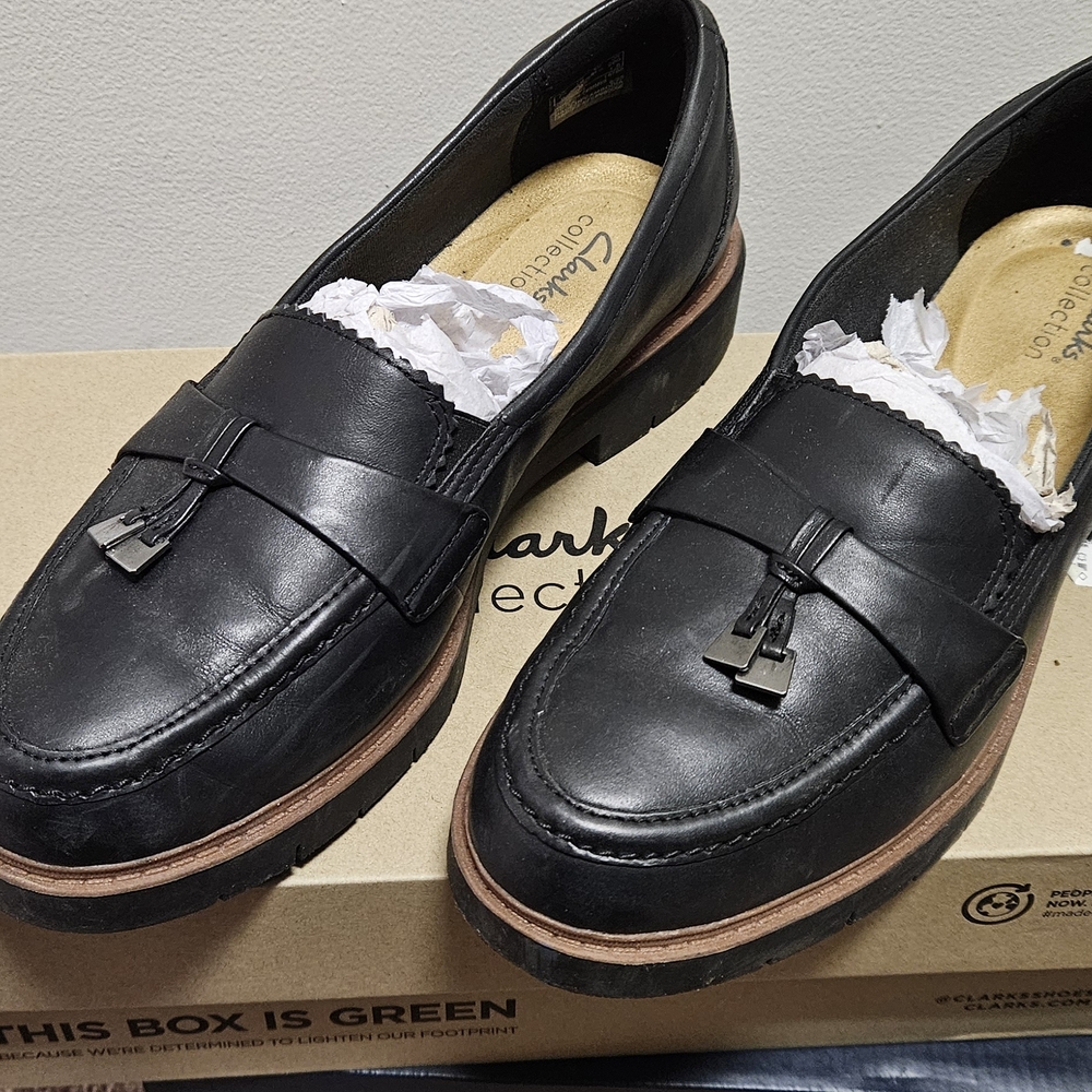 Clarks Black Leather Women's Loafers